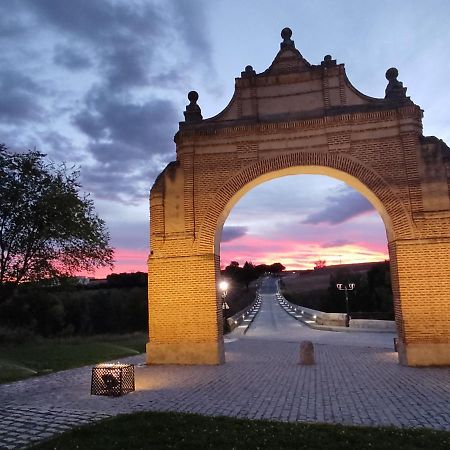 Alojamiento Turistico Carvi Arévalo Zewnętrze zdjęcie